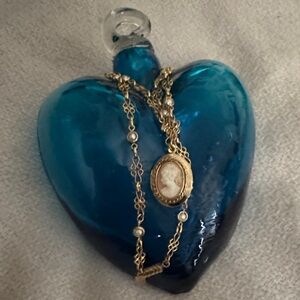 Elegant Gold and Pearl Cameo Locket Necklace